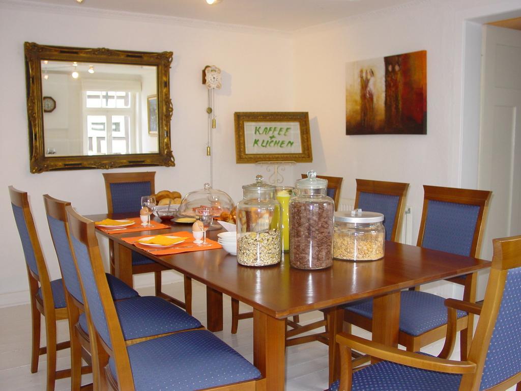 Robert'S Bed & Breakfast Helmarshausen Zewnętrze zdjęcie