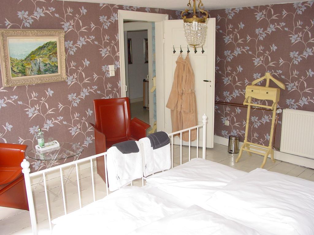 Robert'S Bed & Breakfast Helmarshausen Zewnętrze zdjęcie