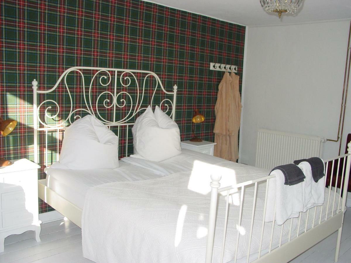 Robert'S Bed & Breakfast Helmarshausen Zewnętrze zdjęcie